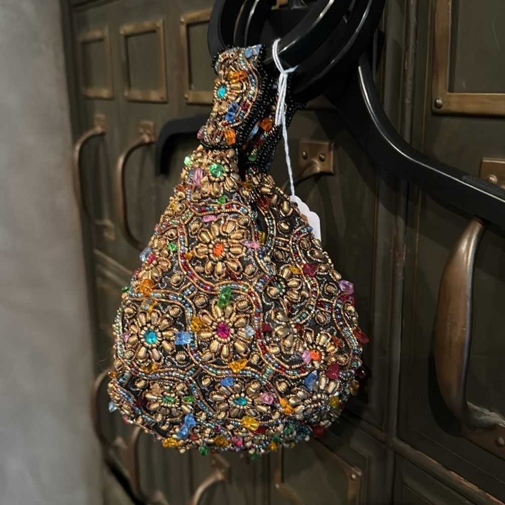 Bamboo Trading Co Taj Mahal Beaded Bag - Picture 2 of 5